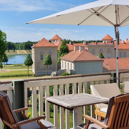 Loggiahaus Am Schloss, 5 Ferienwohnungen, Teils Mit Schloss- Und Seeblick Rheinsberg Exterior photo